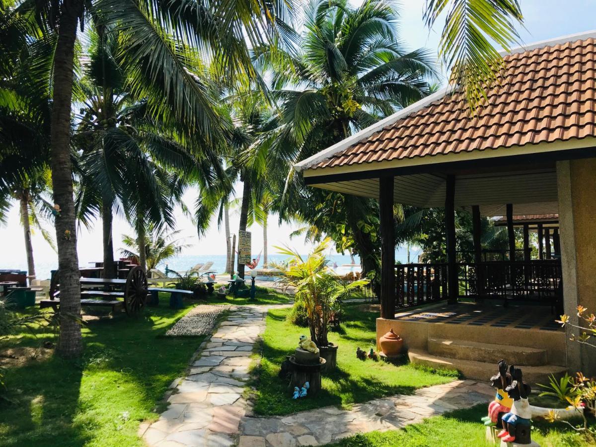 First Villa Beach Resort Baan Tai Εξωτερικό φωτογραφία